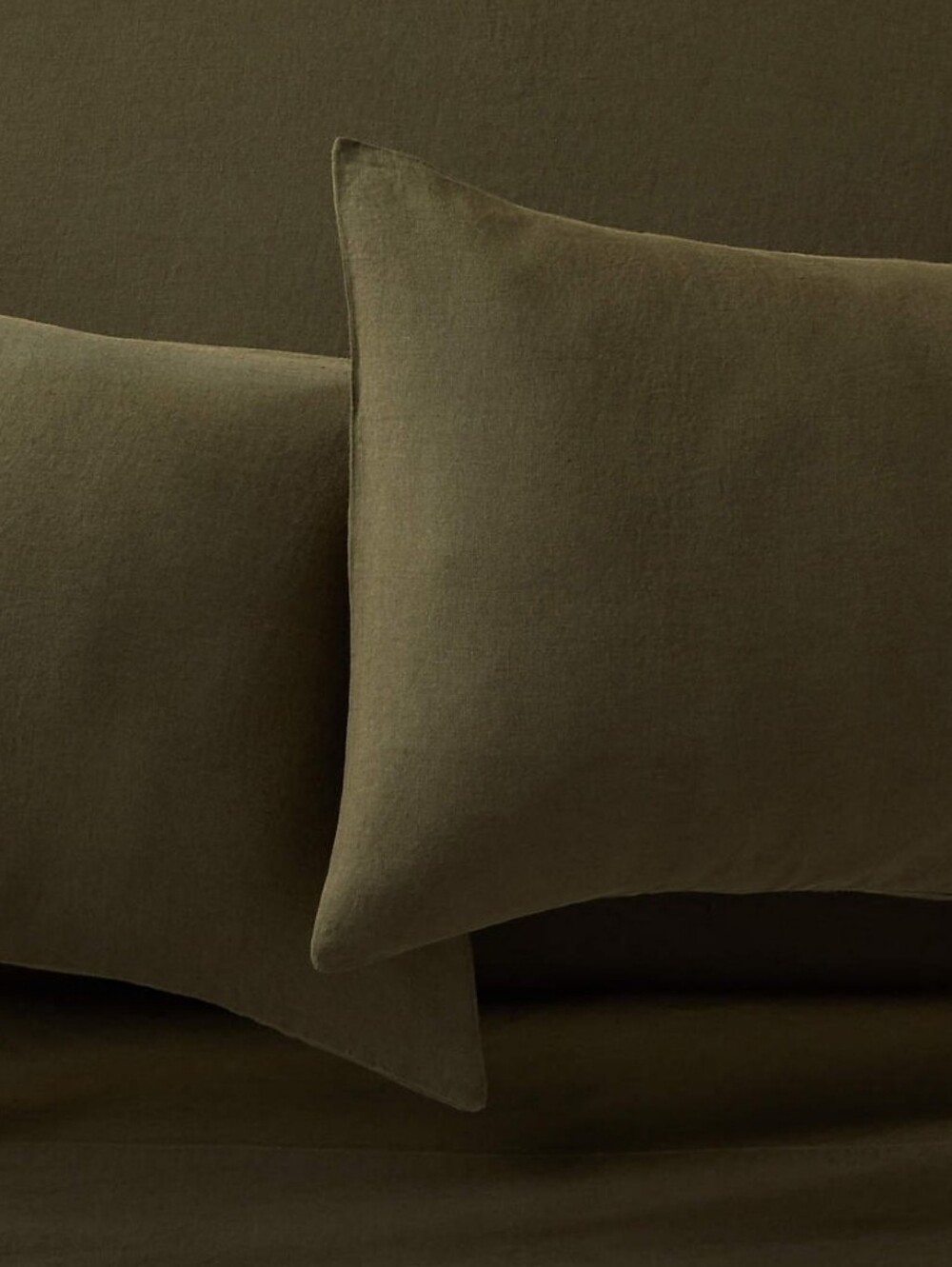 NEW!!! Exclusive
Classic European Linen Forest Green King Sheet Set